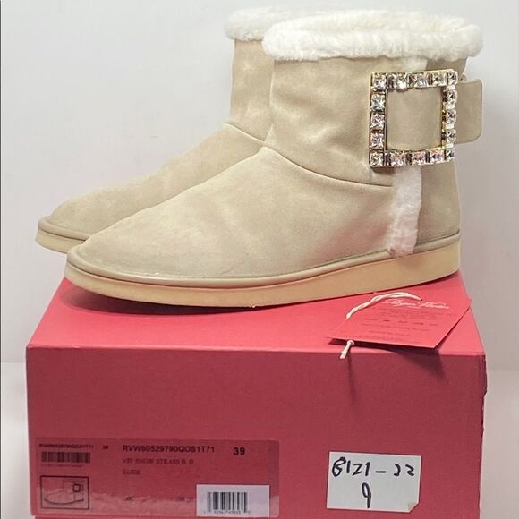 Roger Vivier Winter Viv' Strass suede and shearling ankle boots size 39 - Picture 14 of 15
